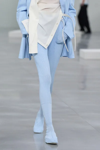 Look 46